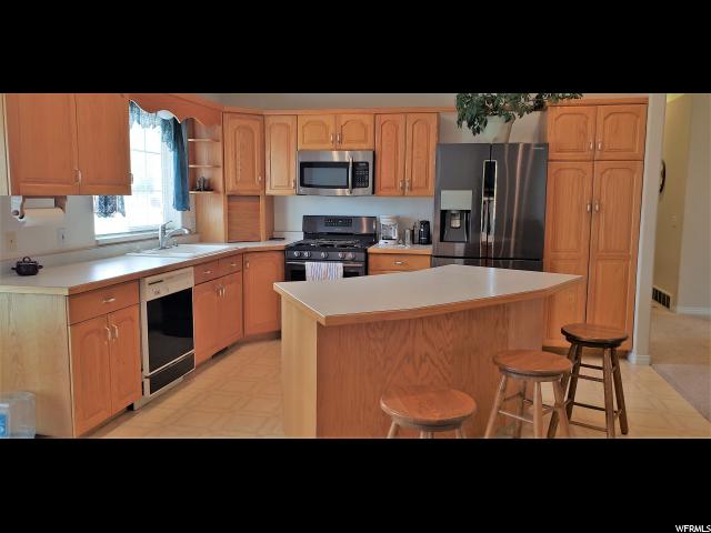 110 N 500 E, Levan, UT 84639 — photo 8