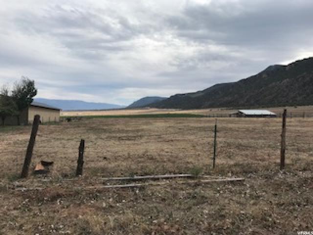 Moroni, Utah Build your home in the beautiful area on the road leading to the recreational area, Maple Canyon. One acre foot water right is attached to this property for drilling a well.