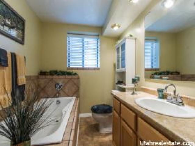 243 Downs Cir, Ogden, UT 84404 — photo 3