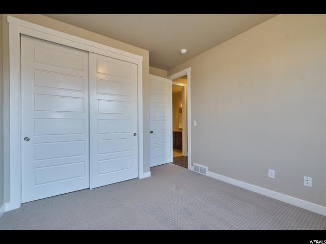 226 E Larsen Ln, Harrisville, UT 84404 — photo 5