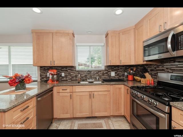 940 E Casa Roja, Midvale, UT 84047 — photo 5