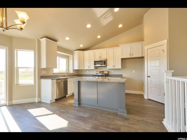 2212 N 3600 W, Clinton, UT 84015 — photo 8