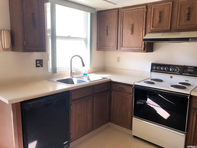 563 N 200 W, Bountiful, UT 84010 — photo 10