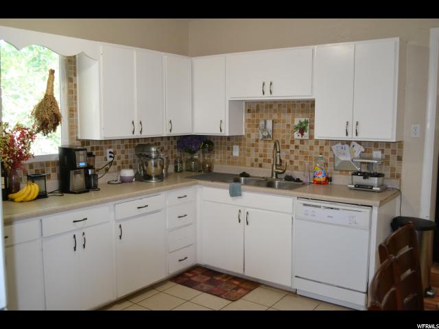 5501 S 3100 W, Roy, UT 84067 — photo 4
