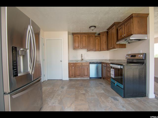 521 E Canfield Dr N, Ogden, UT 84404 — photo 5