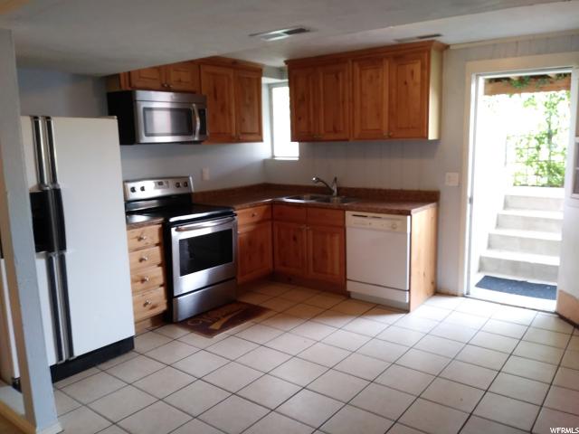 967 E Violet Dr, Sandy, UT 84094 — photo 8