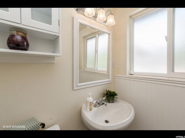 489 Barlow, Clearfield, UT 84015 — photo 10