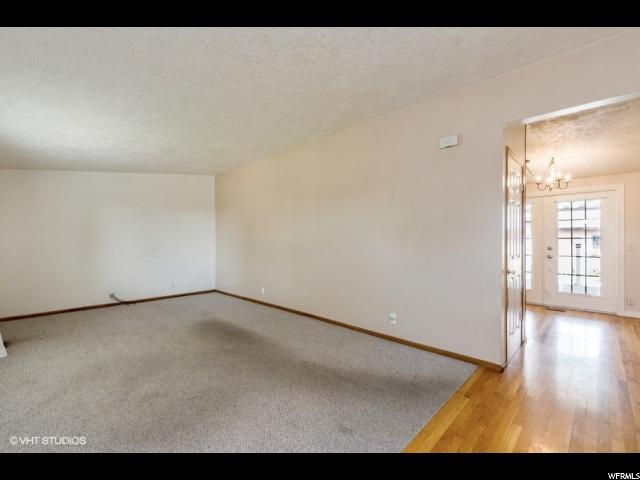 489 Barlow, Clearfield, UT 84015 — photo 3