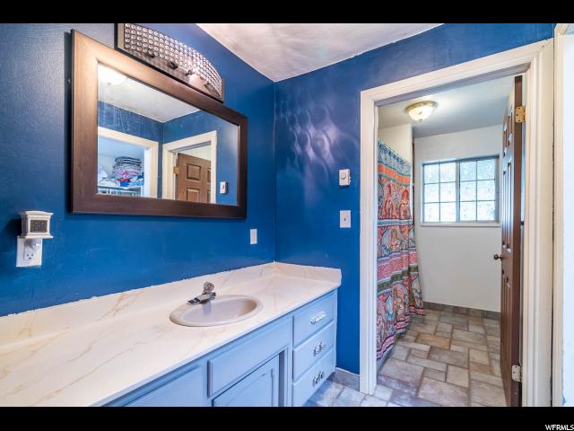 175 N 100 W, Levan, UT 84639 — photo 9