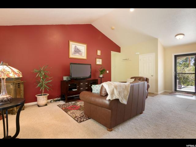 902 N 600 E, Springville, UT 84663 — photo 7