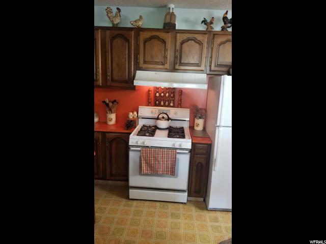195 S 5th E, Tooele, UT 84074 — photo 6