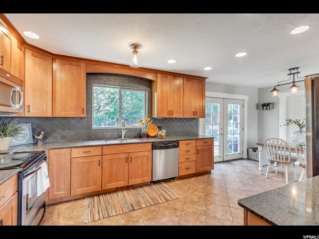 509 Larsen Dr, Bountiful, UT 84010 — photo 5