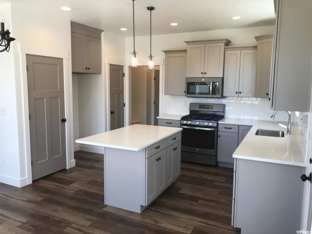 1076 E 300 S, Smithfield, UT 84335 — photo 2