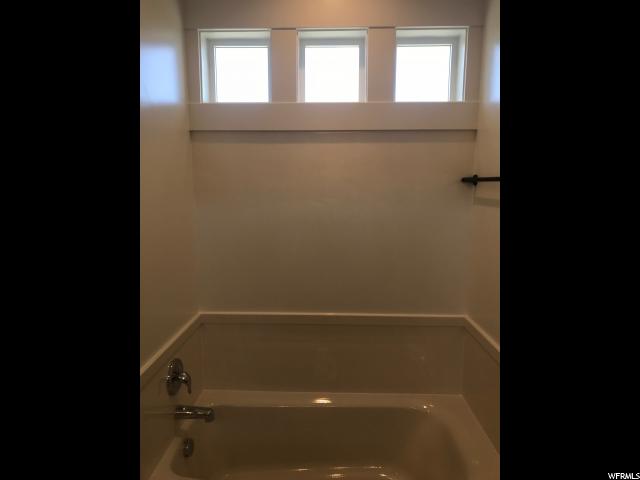 1076 E 300 S, Smithfield, UT 84335 — photo 9
