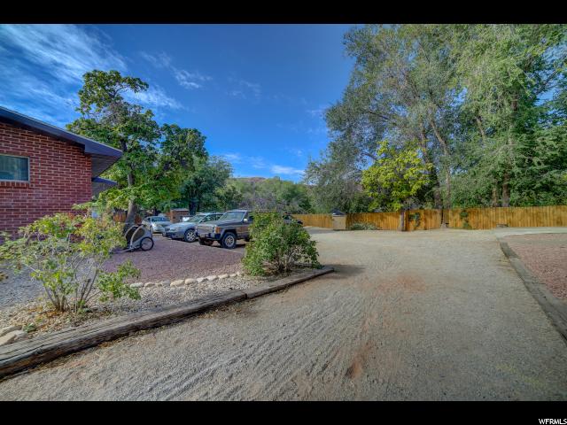 345 E 100 S, Moab, UT 84532 — photo 9