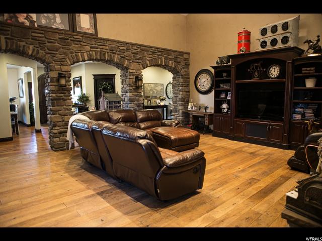 4462 N 9500 E, Lapoint, UT 84039 — photo 8