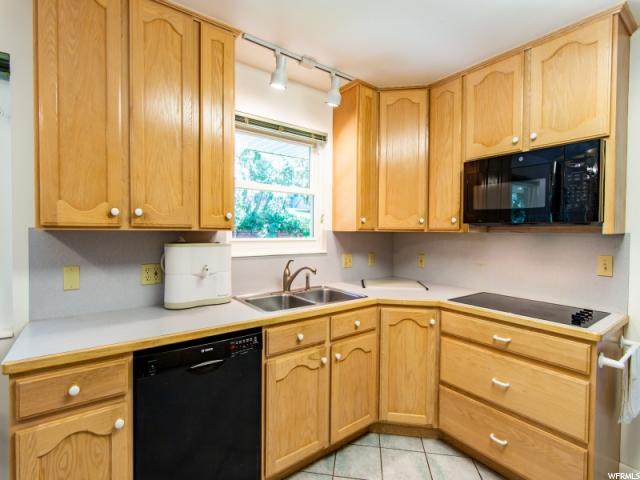 1636 Shadow Valley Dr, Ogden, UT 84403 — photo 7