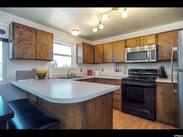 4899 S 2875 W, Roy, UT 84067 — photo 9