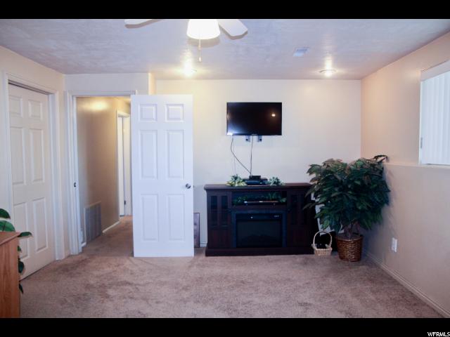 921 W 2600 N, Clinton, UT 84015 — photo 8