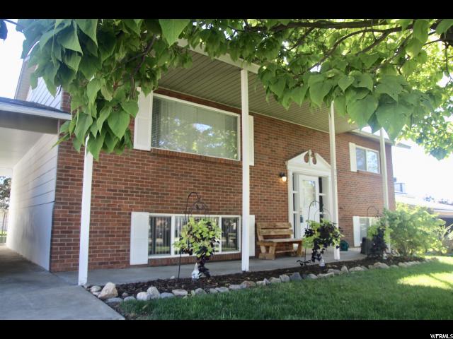 921 W 2600 N, Clinton, UT 84015 — photo 2