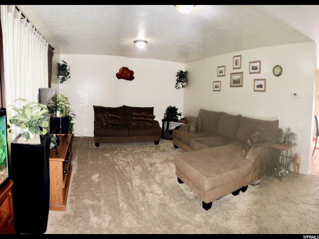 921 W 2600 N, Clinton, UT 84015 — photo 7