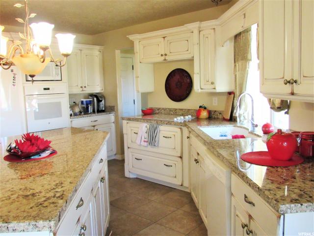 1011 E 500 N, Vernal, UT 84078 — photo 9