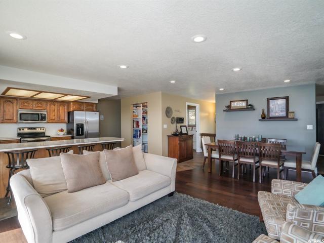 938 E Cherry Ln, Layton, UT 84040 — photo 8