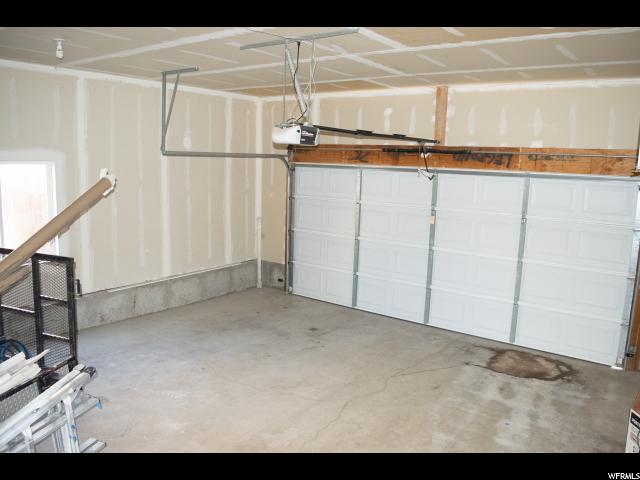 682 W 1860 N, Clinton, UT 84015 — photo 10