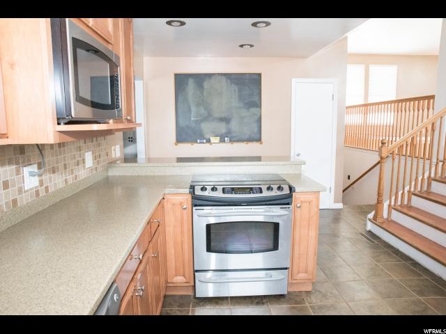 396 E Mountain View Dr S, Sandy, UT 84070 — photo 9