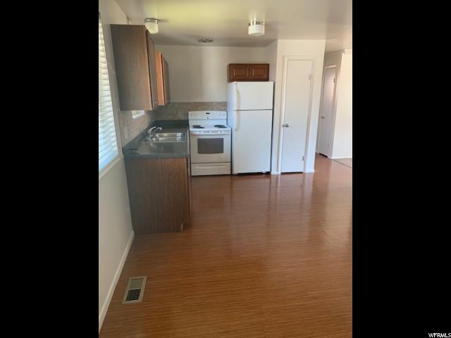 278 S Marilyn Dr E, Clearfield, UT 84015 — photo 2