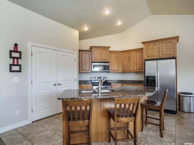 2663 W 2500 N, Clinton, UT 84015 — photo 6