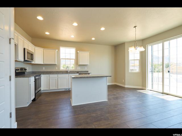 243 E Wahlen Cir, Harrisville, UT 84404 — photo 12