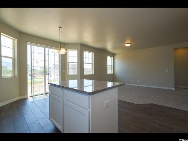 243 E Wahlen Cir, Harrisville, UT 84404 — photo 11