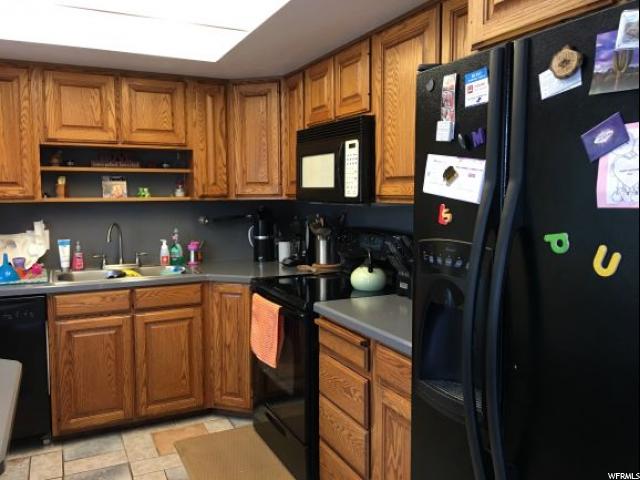 5441 S 2775 W, Roy, UT 84067 — photo 9