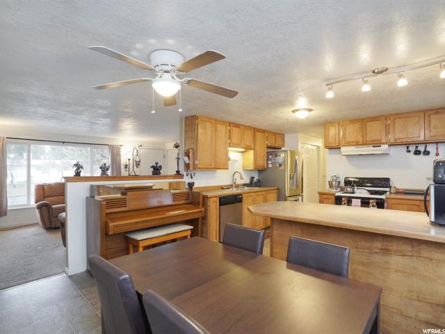 261 W 1425 N, Sunset, UT 84015 — photo 9