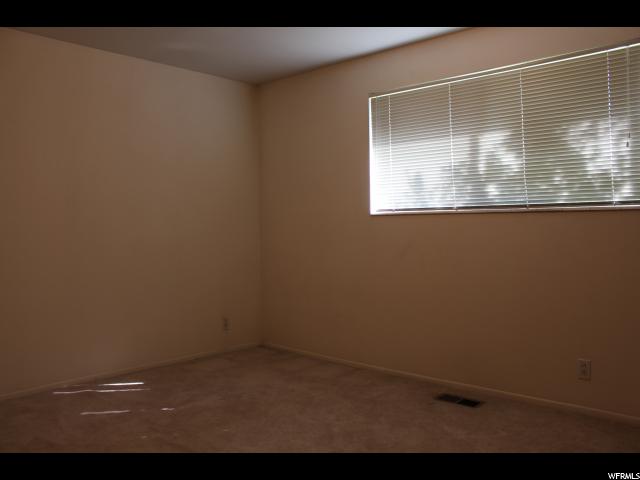 877 E Baker Dr, Midvale, UT 84047 — photo 9