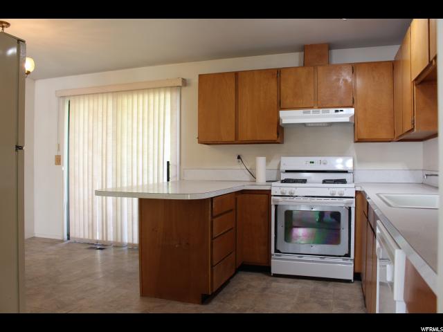 877 E Baker Dr, Midvale, UT 84047 — photo 5