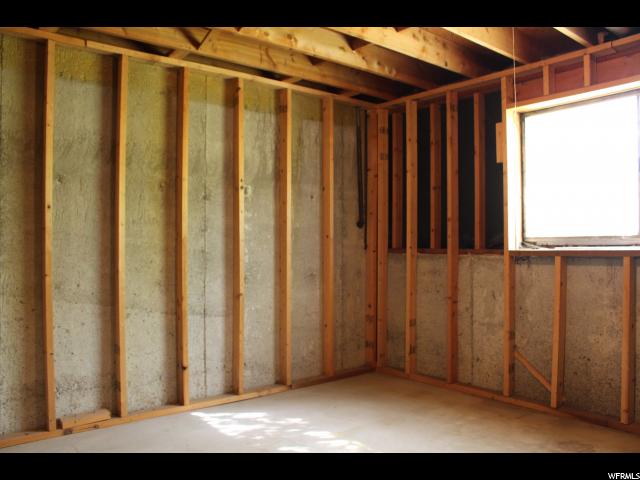 877 E Baker Dr, Midvale, UT 84047 — photo 12