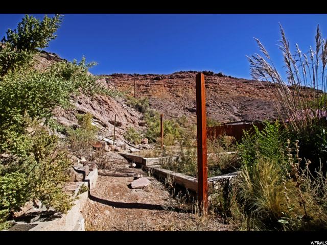 325 E 200 N, Moab, UT 84532 — photo 8