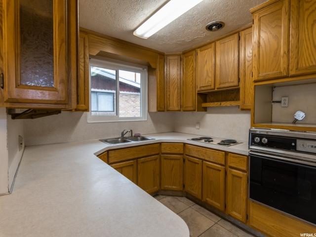 995 E 40th St S, Ogden, UT 84403 — photo 11