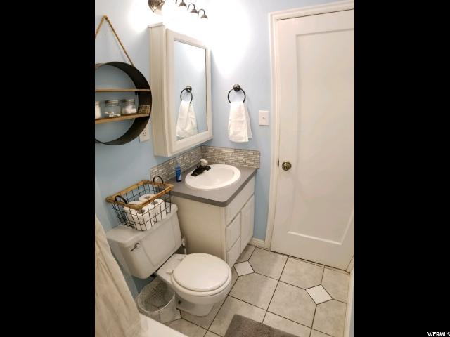 135 N Lakeview Dr E, Clearfield, UT 84015 — photo 10