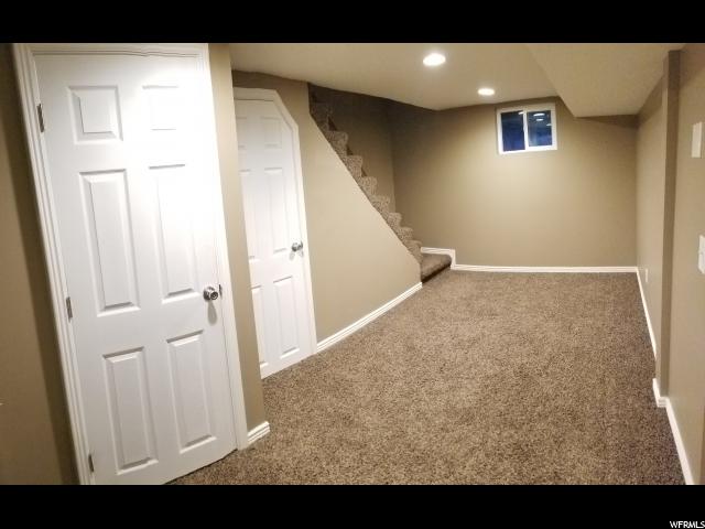 135 N Lakeview Dr E, Clearfield, UT 84015 — photo 12