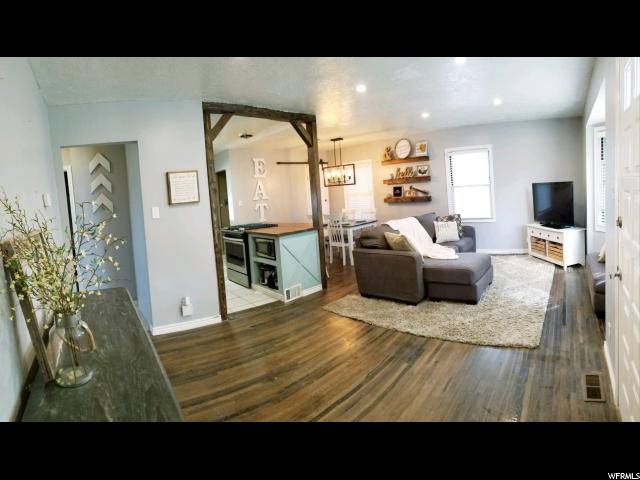 135 N Lakeview Dr E, Clearfield, UT 84015 — photo 6