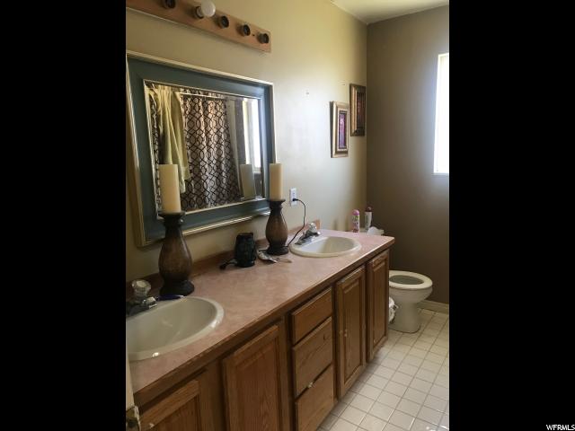 566 S Center St, Santaquin, UT 84655 — photo 9