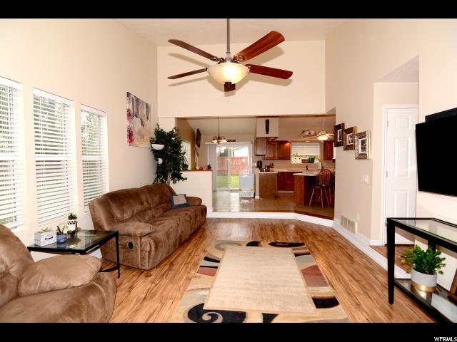 303 N Ridgecrest Dr E, Hyrum, UT 84319 — photo 4