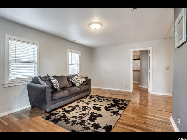 340 E Knowlton St, Layton, UT 84041 — photo 2