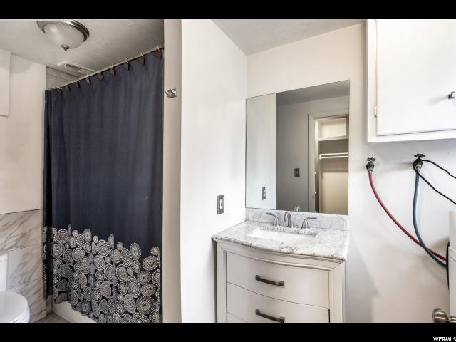 340 E Knowlton St, Layton, UT 84041 — photo 9
