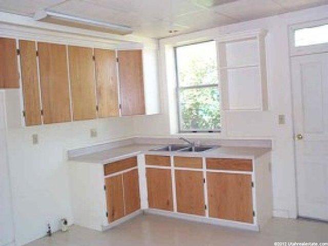 237 W Oneida St, Preston, ID 83263 — photo 3