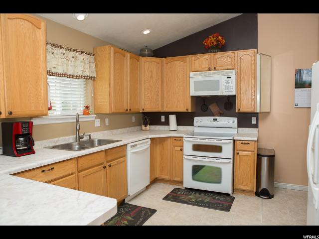 190 E 500 N, Mayfield, UT 84643 — photo 10