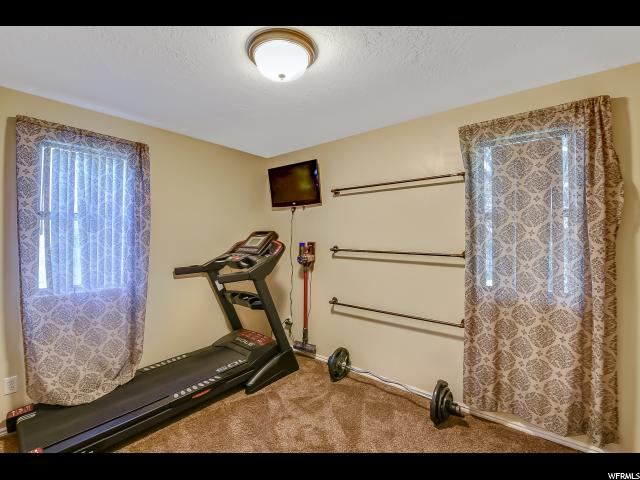 1197 N 100 E, Layton, UT 84041 — photo 9